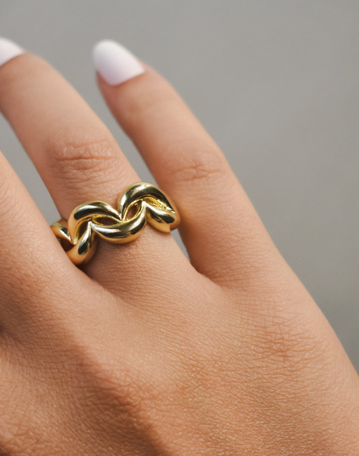 Wavy Ring