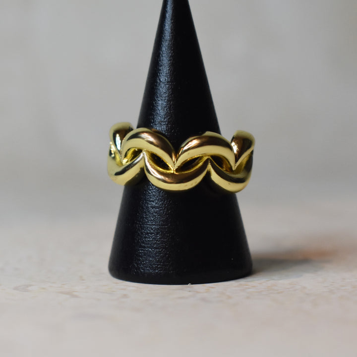 Wavy Ring